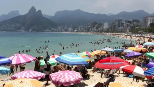 Verão começa com calor abaixo dos recordes de 2025 e chuvas irregulares no país