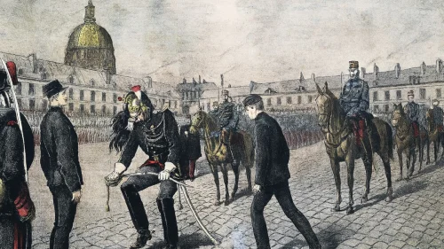 França promove Dreyfus a general e cria data anual sobre caso histórico