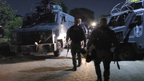 Operação no Complexo do Salgueiro mobiliza mais de 1.000 policiais no RJ