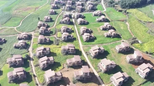 Vila na China tem mais de 100 mansões abandonadas há 15 anos