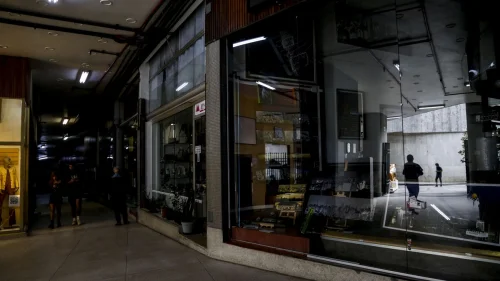 Após 5 dias de ciclone, mais de 39 mil casas ainda estão sem luz em SP