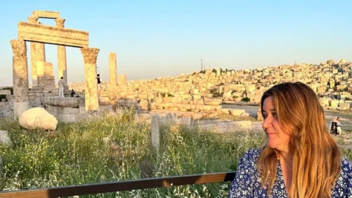 Brasileira na Jordânia relata tensão permanente em região de conflito entre Irã e Israel
