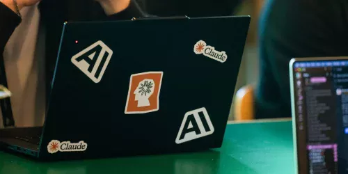 IPO da Anthropic: O que os experts estão dizendo sobre a estreia do Claude na bolsa