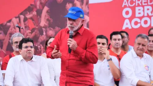 Lula anuncia fim do "Lulinha paz e amor" e prega "guerra política" em 2026