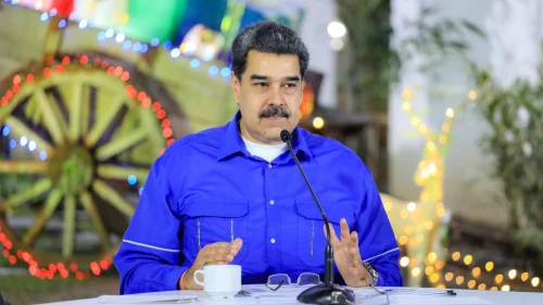 Senador dos EUA afirma que Maduro foi preso e será julgado em território americano