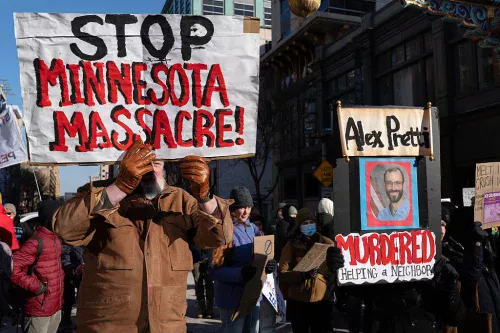 Departamento de Segurança dos EUA pressiona empresas de tecnologia para identificar críticos anônimos do ICE