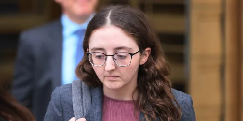 Ex-executiva da FTX Caroline Ellison é libertada após 14 meses de prisão