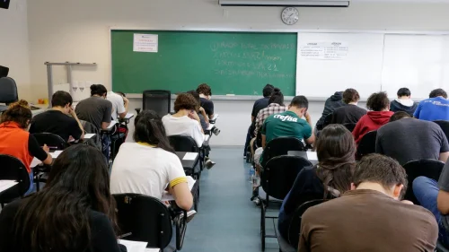 Fuvest 2026 permite escolha inédita de local de prova em cidades com múltiplas escolas