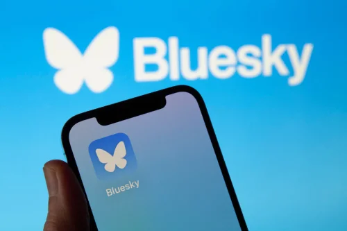 Bluesky registra aumento de 54% em denúncias de usuários em primeiro relatório de transparência