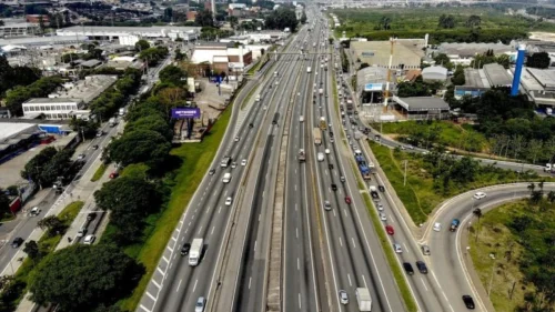 Feriado da Consciência Negra deve causar trânsito intenso nas rodovias