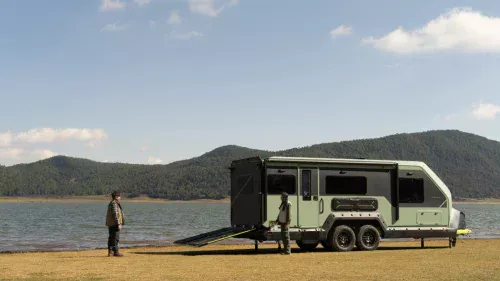 A incrível aposta de US$ 30 milhões no trailer que dispensa postes de recarga