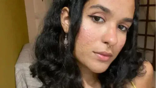 Jovem morre atropelada por caminhão de limpeza durante Carnaval em Salvador