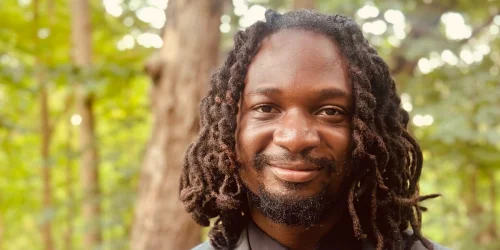 Ex-funcionário público encontra emprego após ampliar busca para outras cidades