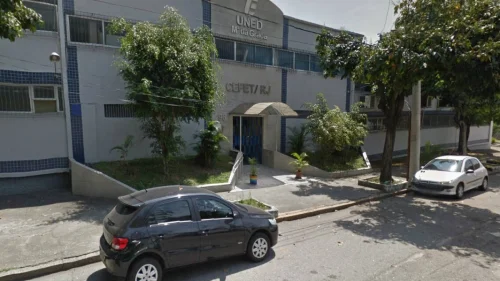 Homem invade CEFET no Rio e mata duas funcionárias antes de se suicidar