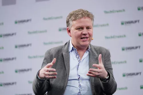 Cloudflare demite 1.100 pessoas e culpa a IA: “Ficamos 100 vezes mais produtivos”