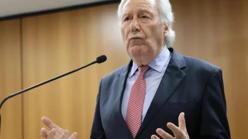 Ricardo Lewandowski anuncia saída do Ministério da Justiça para Lula