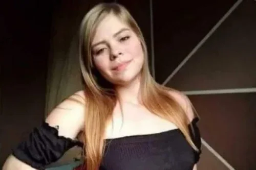 Homem invade apartamento e mata ex-namorada na frente de duas crianças