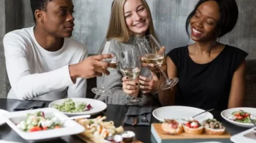 Petiscos pelo mundo: conheça os aperitivos mais populares em diferentes países