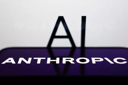 O verdadeiro motivo por trás da compra de US$ 300 milhões que vai isolar OpenAI e Google de ferramenta essencial