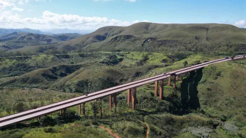 BR-040 terá bloqueios parciais à noite entre BH e Nova Lima para obras