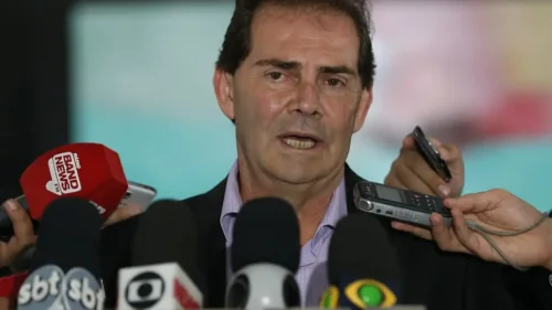 Oposição pede sessão do Congresso para derrubar veto de Lula à dosimetria