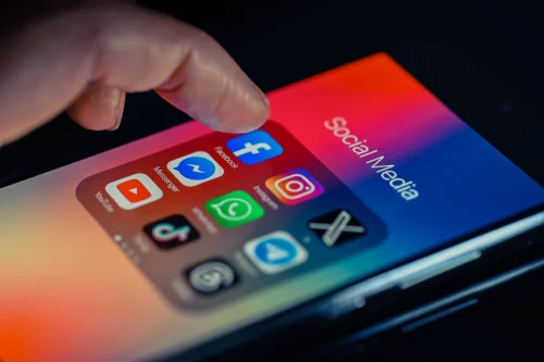 Você perdeu dinheiro para golpistas no Facebook? O prejuízo já passa de US$ 2,1 bilhões