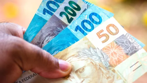 Segunda parcela do 13º salário será antecipada para 19 de dezembro de 2025