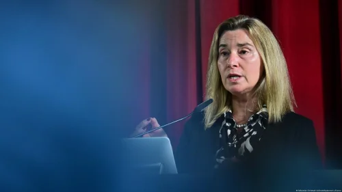 Ex-chefe da diplomacia da UE, Federica Mogherini, é presa na Bélgica por suspeita de fraude