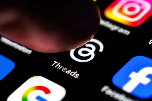 Threads finalmente libera mensagens na web: entenda o que muda para você