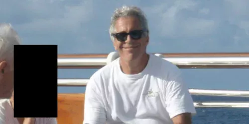 Irmão de Jeffrey Epstein detona "bilhete de suicídio" e aponta trama: "Falsificação óbvia"</title>