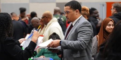 Coach de carreira revela estratégia para conseguir emprego antes da vaga ser anunciada