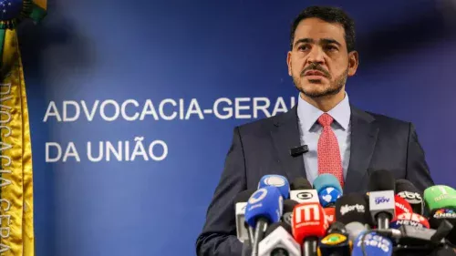 Relator da CCJ aprova indicação de Jorge Messias para vaga no STF