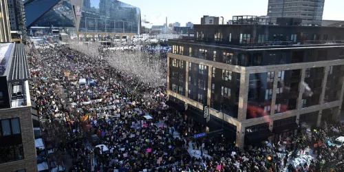 Greve geral nacional contra ações da ICE ganha apoio de celebridades e sindicatos