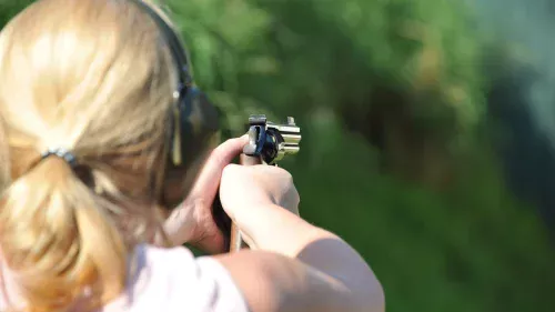 Comissão da Câmara aprova incentivos fiscais para compra da primeira arma