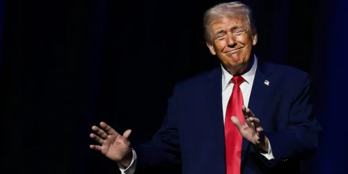 Trump dá sinais contraditórios sobre promessa de cheques de US$ 2 mil com receita de tarifas