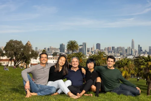 Startup Humans& levanta US$ 480 milhões para criar IA focada em coordenação humana