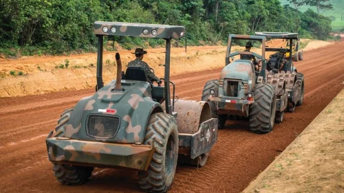 Câmara aprova projeto que autoriza Exército a assumir obras paralisadas