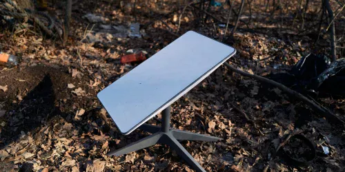 Ucrânia alerta que russos ameaçam famílias de prisioneiros para registrar terminais Starlink