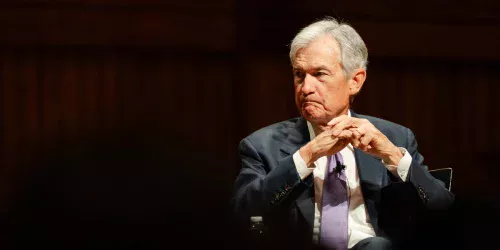 O último adeus de Powell: Fed mantém juros e revela bastidores de uma era que termina hoje</title>