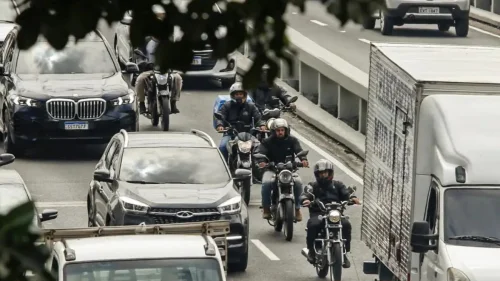 Câmara de São Paulo aprova regulamentação do serviço de mototáxi por aplicativo