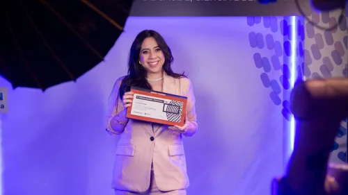 Jornalista do iG é eleita uma das 25+ Admiradas Jornalistas do Brasil