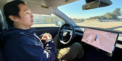 Tesla testa robô-táxi sem monitor humano em Austin após avanços no Full Self-Driving