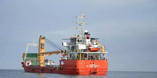 Irã retoma controle militar do Estreito de Hormuz após acusar EUA de pirataria