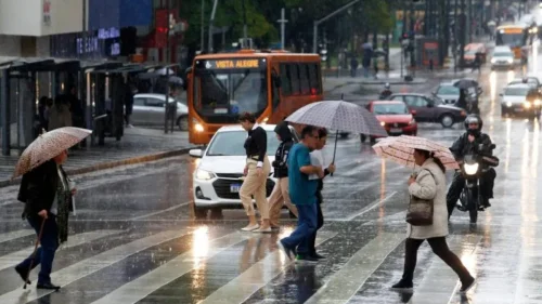 Tempestades e calor atingem o Brasil: Inmet emite alerta para três regiões