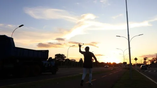 Frente fria traz temporais ao Sul enquanto ZCAS perde força no Sudeste