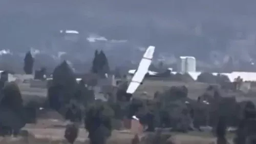 Avião de pequeno porte cai em Puebla e mata três pessoas no México