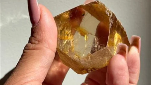 Segundo maior diamante do Brasil é encontrado em Minas Gerais com 646,78 quilates