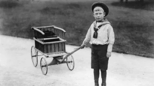 O príncipe esquecido da Inglaterra: a história chocante de John, o filho recluso do rei George V