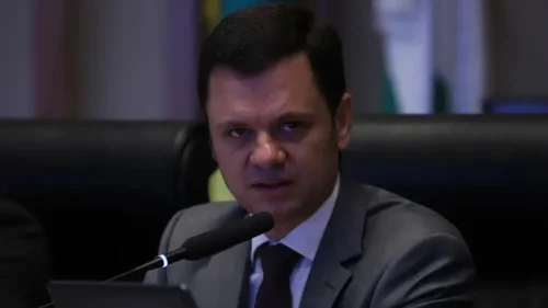 Anderson Torres cumpre pena em cela exclusiva de 55 m² na Papudinha