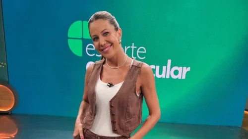 Repórter da CazéTV nega crise de ansiedade após entrevista no jogo do Fluminense